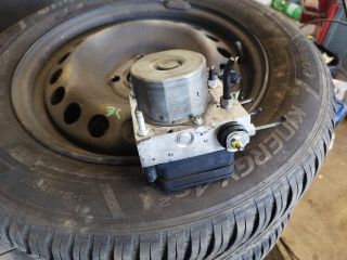 bontott SKODA ROOMSTER ABS Kocka