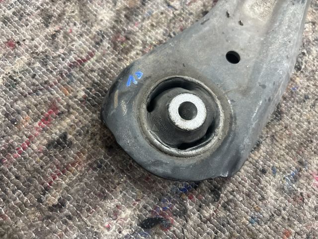 bontott SKODA ROOMSTER Bal első Lengőkar