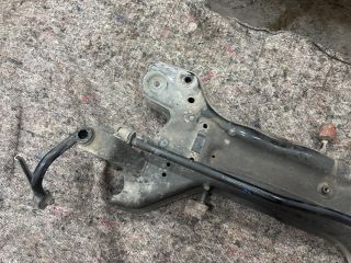 bontott SKODA ROOMSTER Első Bölcső