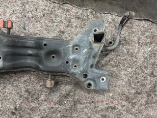 bontott SKODA ROOMSTER Első Bölcső