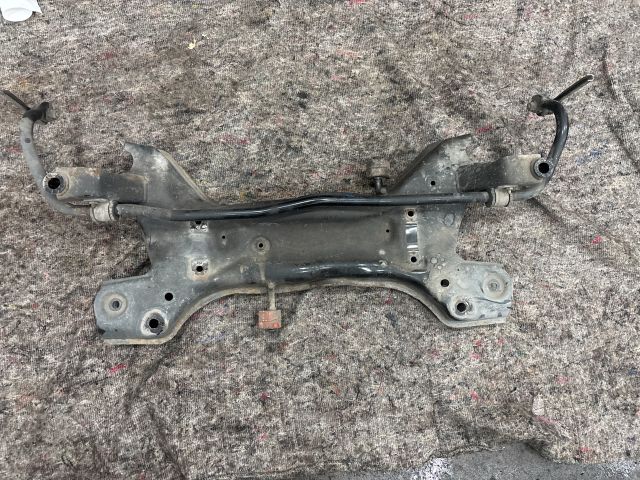 bontott SKODA ROOMSTER Első Bölcső