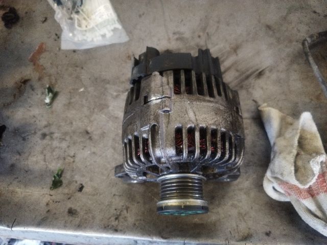 bontott SKODA ROOMSTER Generátor