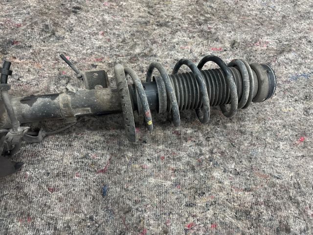 bontott SKODA ROOMSTER Jobb első Gólyaláb (Lengécsillapító, Rugó)