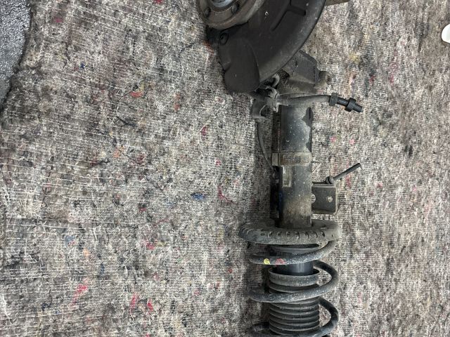 bontott SKODA ROOMSTER Jobb első Gólyaláb (Lengécsillapító, Rugó)