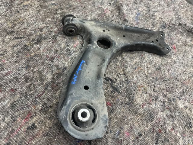 bontott SKODA ROOMSTER Jobb első Lengőkar