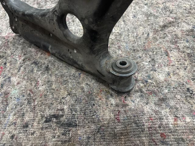 bontott SKODA ROOMSTER Jobb első Lengőkar