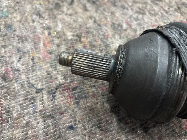 bontott SKODA ROOMSTER Jobb Féltengely