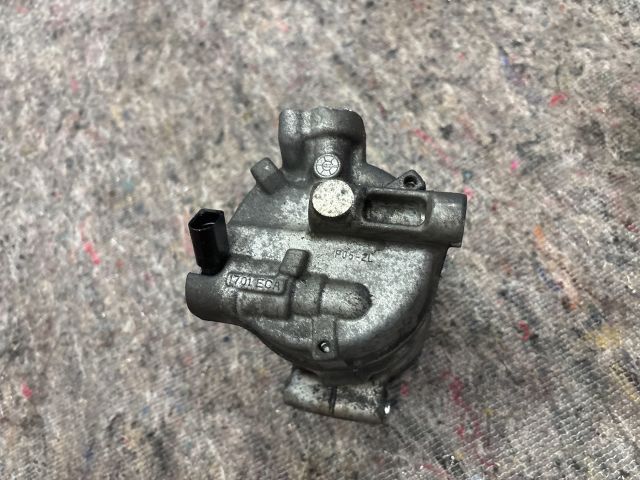 bontott SKODA ROOMSTER Klímakompresszor