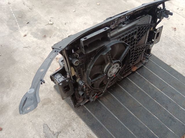 bontott SKODA ROOMSTER Komplett Homlokfal (Részeivel)