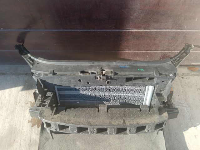 bontott SKODA ROOMSTER Komplett Homlokfal (Részeivel)