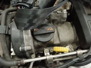 bontott SKODA ROOMSTER Motor (Fűzött blokk hengerfejjel)