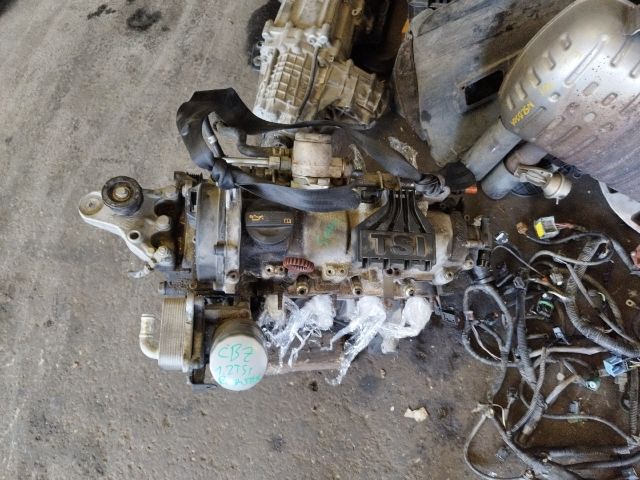 bontott SKODA ROOMSTER Motor (Fűzött blokk hengerfejjel)