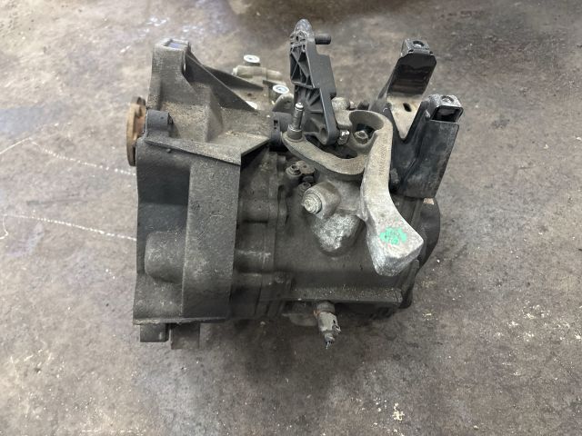 bontott SKODA ROOMSTER Váltó (Mechanikus)