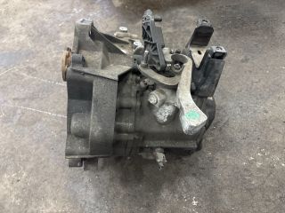 bontott SKODA ROOMSTER Váltó (Mechanikus)