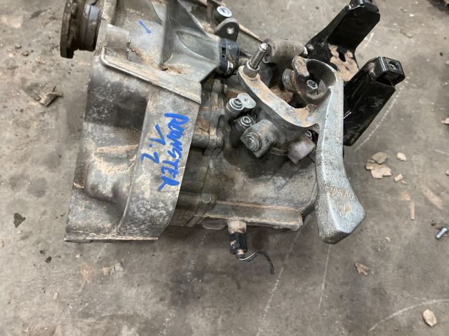 bontott SKODA ROOMSTER Váltó (Mechanikus)