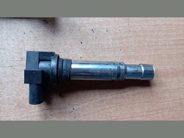 bontott SKODA ROOMSTER Gyújtótrafó