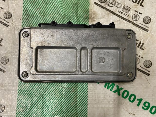 bontott SKODA ROOMSTER Motorvezérlő