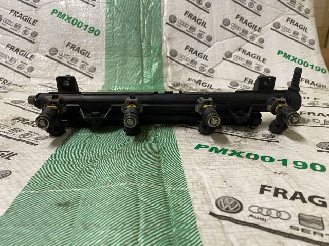 bontott SKODA ROOMSTER Porlasztó Sor / Híd