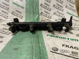 bontott SKODA ROOMSTER Porlasztó Sor / Híd