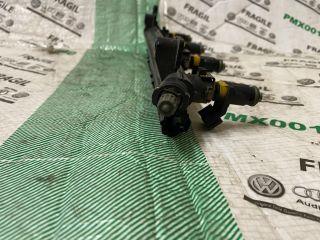 bontott SKODA ROOMSTER Porlasztó Sor / Híd