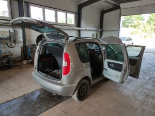 bontott SKODA ROOMSTER ABS Kocka