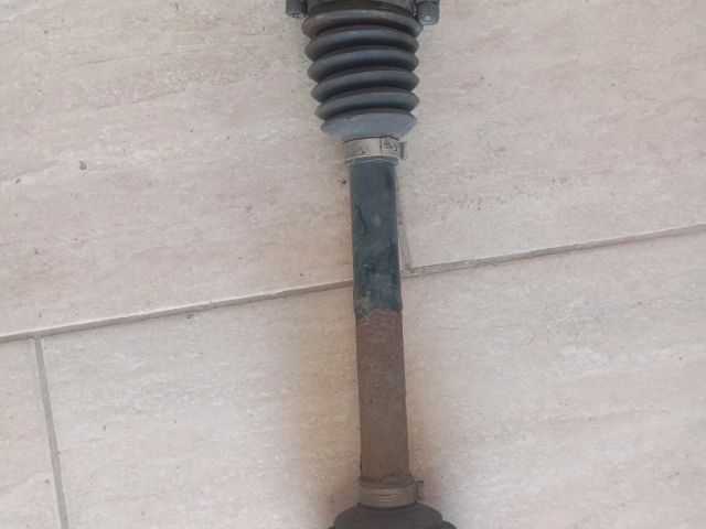 bontott SKODA ROOMSTER Bal Féltengely