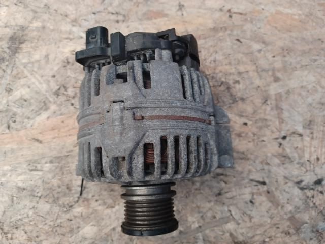 bontott SKODA ROOMSTER Generátor