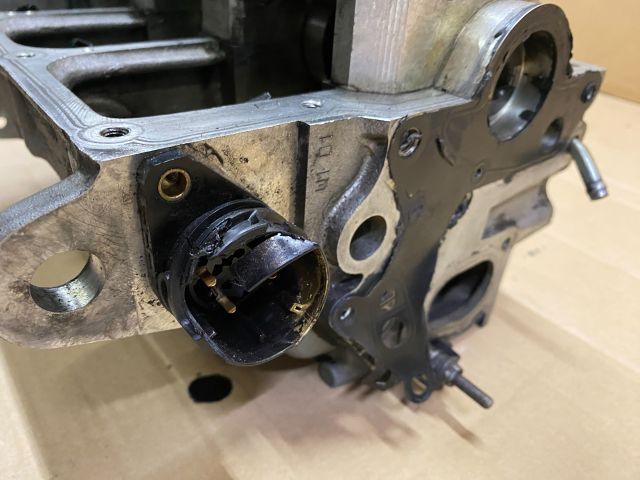 bontott SKODA ROOMSTER Hengerfej