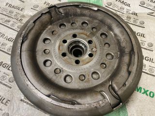 bontott SKODA ROOMSTER Kuplung Szett Lendkerékkel