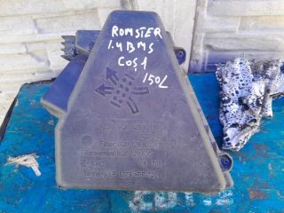 bontott SKODA ROOMSTER Légszűrő Ház