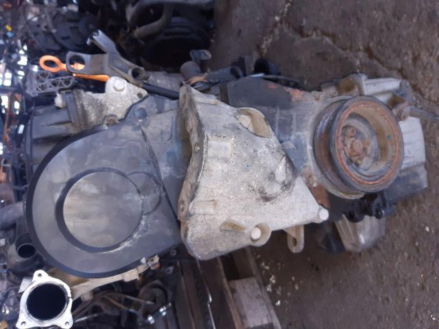 bontott SKODA ROOMSTER Motor (Fűzött blokk hengerfejjel)