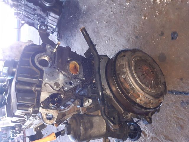 bontott SKODA ROOMSTER Motor (Fűzött blokk hengerfejjel)