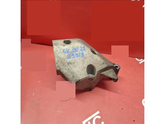 bontott SKODA ROOMSTER Motor Tartó Bak (Fém)