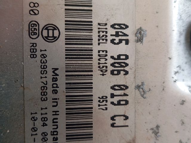 bontott SKODA ROOMSTER Motorvezérlő