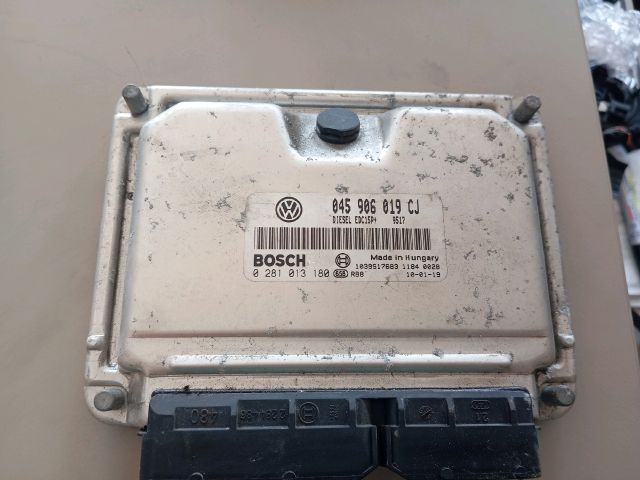 bontott SKODA ROOMSTER Motorvezérlő