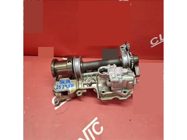 bontott SKODA ROOMSTER Olajszivattyú