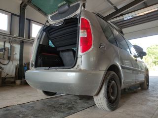 bontott SKODA ROOMSTER Tankbetöltő Cső (Fém)