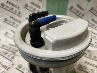 bontott SKODA ROOMSTER Üzemanyag Szivattyú