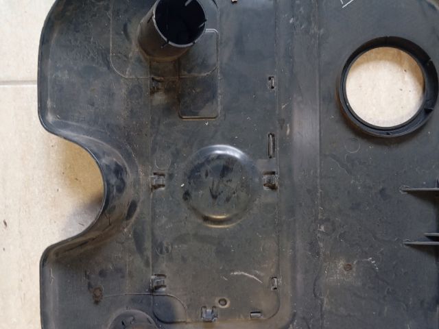 bontott SKODA ROOMSTER Felső Motorburkolat