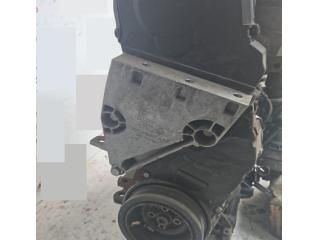 bontott SKODA ROOMSTER Motor (Fűzött blokk hengerfejjel)