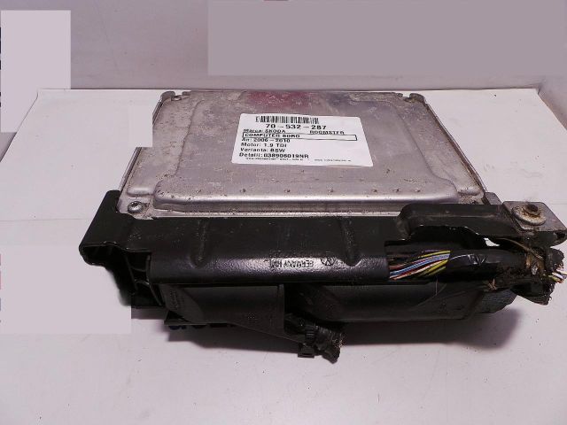 bontott SKODA ROOMSTER Motorvezérlő