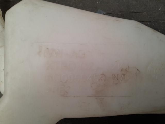 bontott SKODA ROOMSTER Ablakmosó Tartály