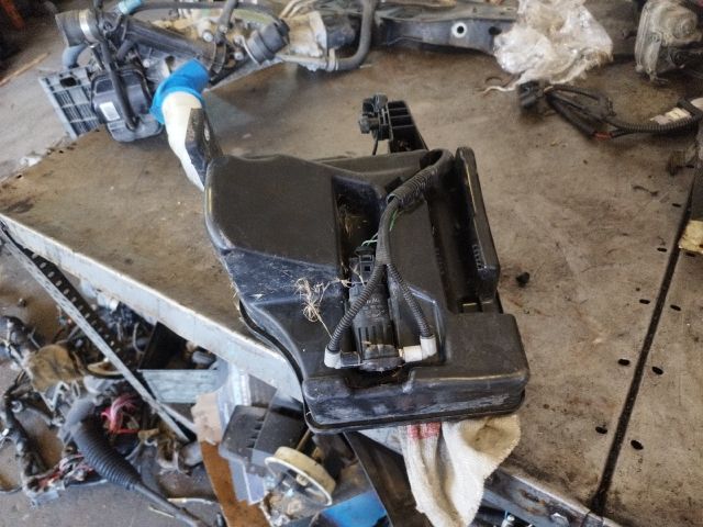 bontott SKODA ROOMSTER Ablakmosó Tartály