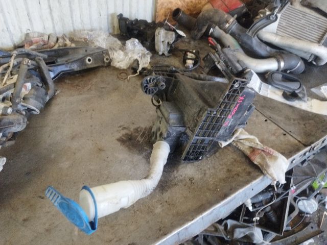 bontott SKODA ROOMSTER Ablakmosó Tartály