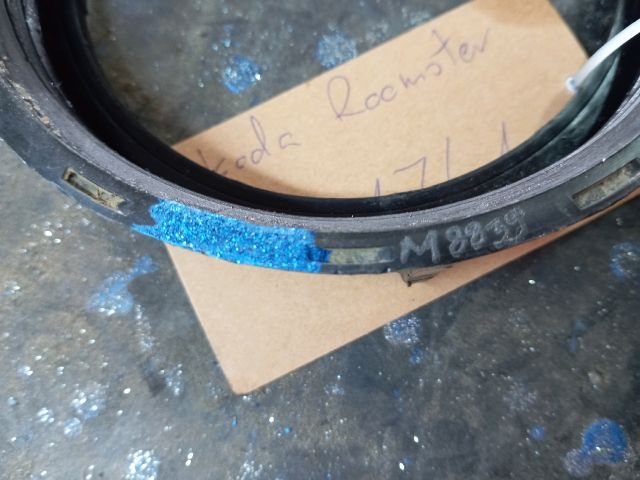 bontott SKODA ROOMSTER AC Pumpa Rögzítő Gyűrű