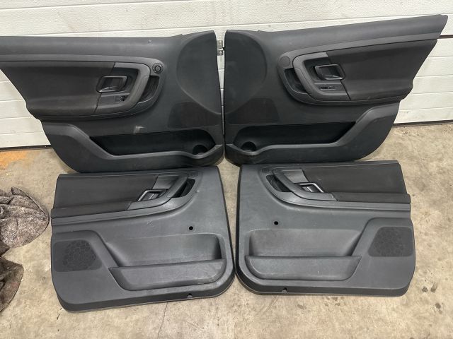 bontott SKODA ROOMSTER Ajtó Kárpit Szett