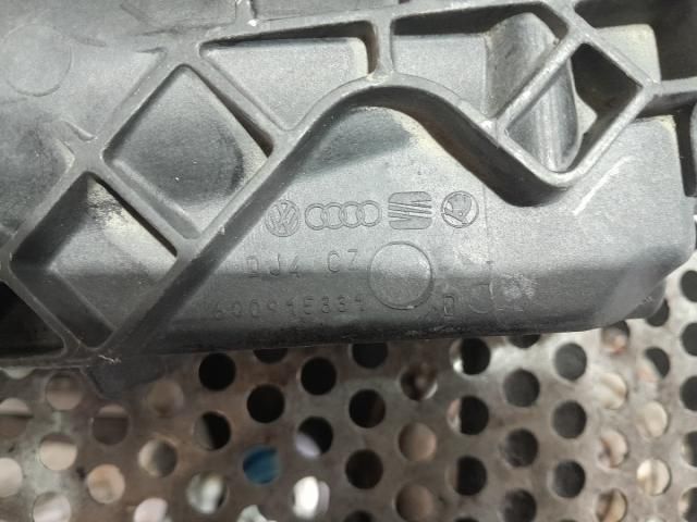 bontott SKODA ROOMSTER Akkumulátor Tartó