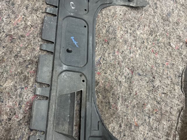 bontott SKODA ROOMSTER Alsó Motorburkolat