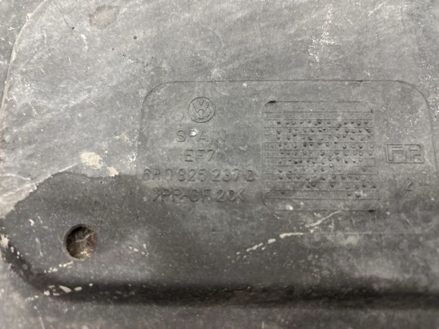 bontott SKODA ROOMSTER Alsó Motorburkolat