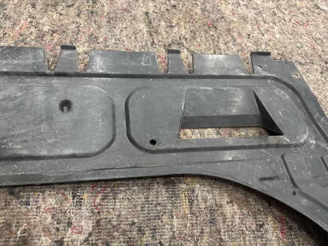 bontott SKODA ROOMSTER Alsó Motorburkolat